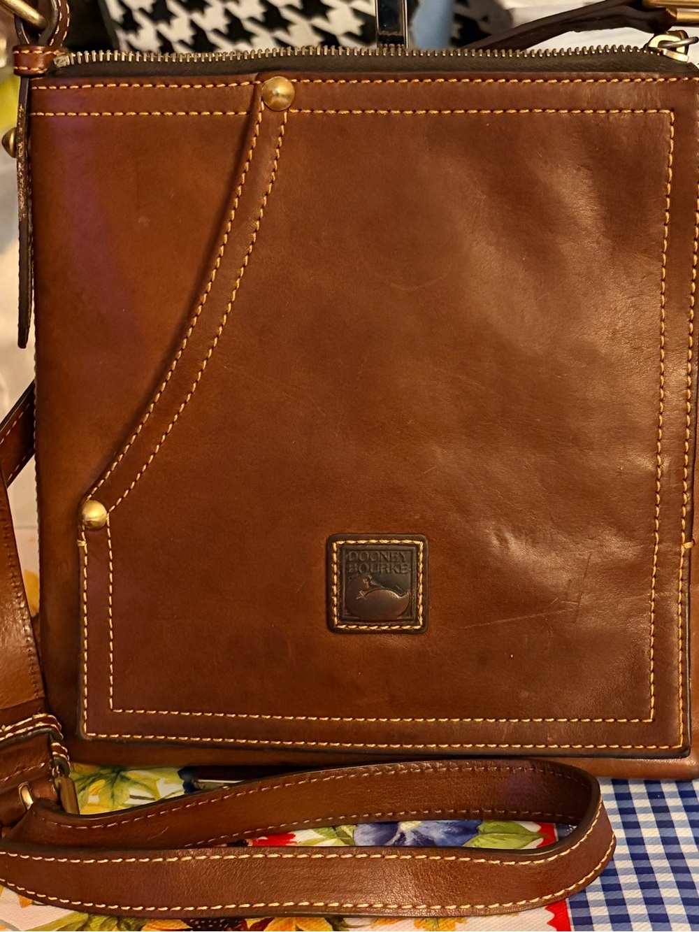 Dooney & Bourke Chestnut Messenger Letter Carrier Leather Crossbody Bag - Picture 6 of 6